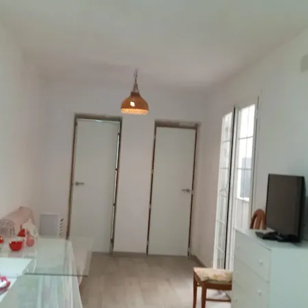 Apartamento En Cerca Al Metro * Seville